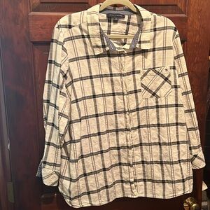 Tommy Hilfiger woven button down top